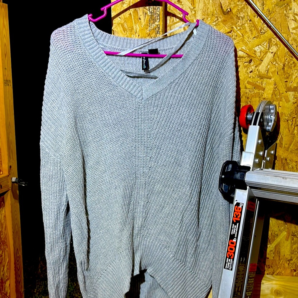 Free for all sweater